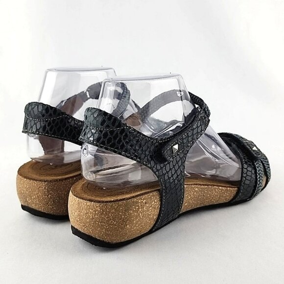 Taos Sandal Strappy Grey Leather Braided Low Cork Wedge Sole Size 7- 7.5 - Picture 6 of 16